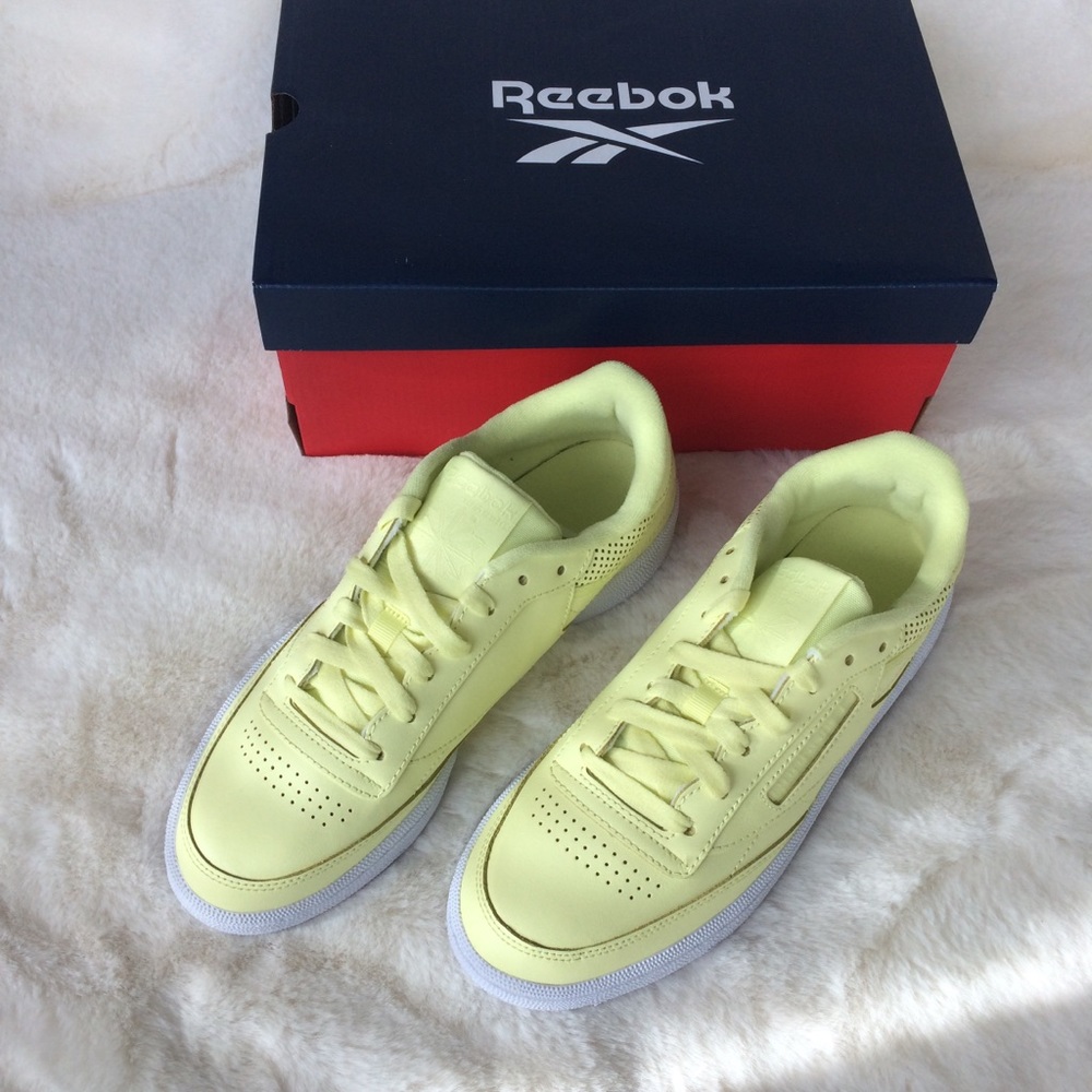 NEW IN BOX Reebok Leather Sneakers